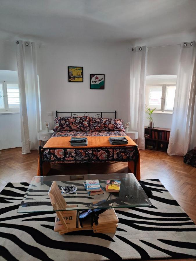 Volta 8 Rooms Triest Exterior foto